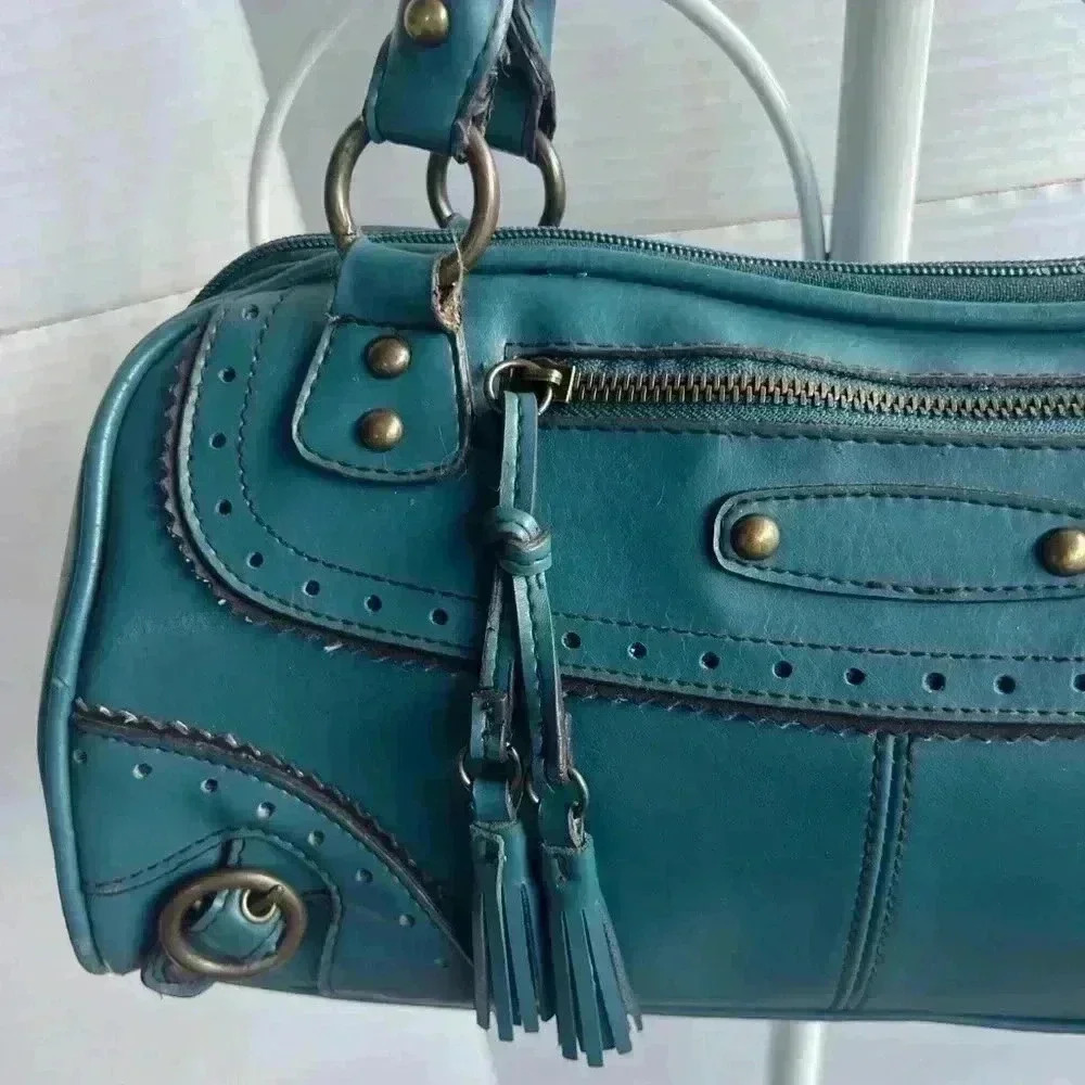 Worthington Shoulder Bag with matching coin purse - Picture 3 of 14